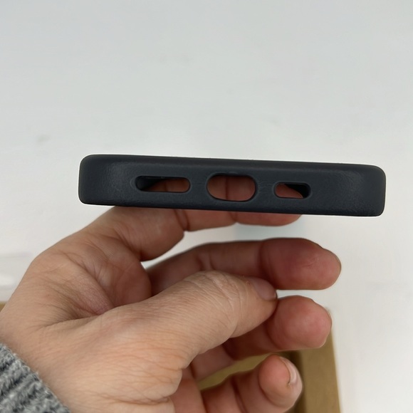 Decoded Nike Grind Recycled Leather Protective Phone Case iPhone 13 Pro Max Navy - Picture 8 of 11